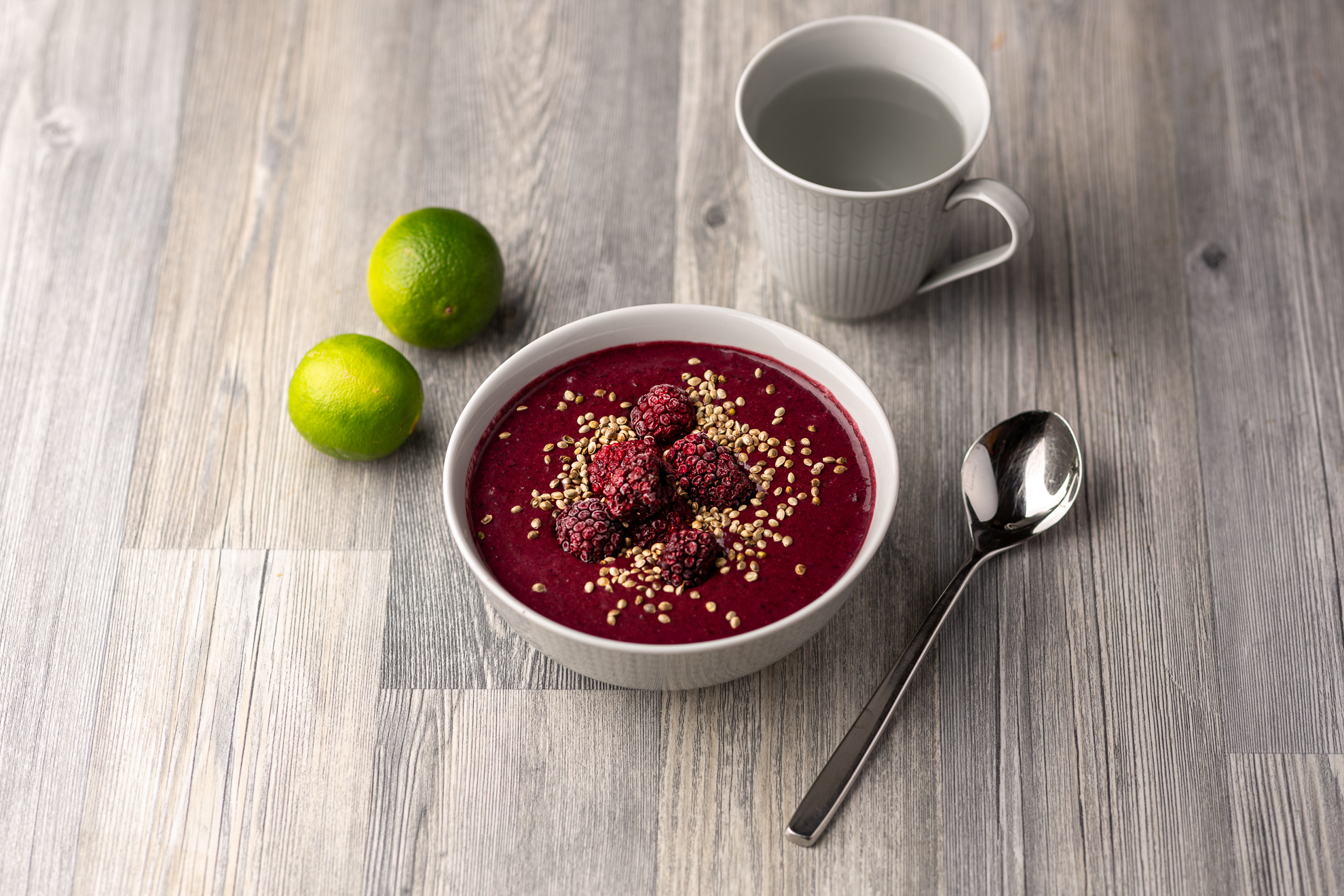 Avokado och blåbärsbowl