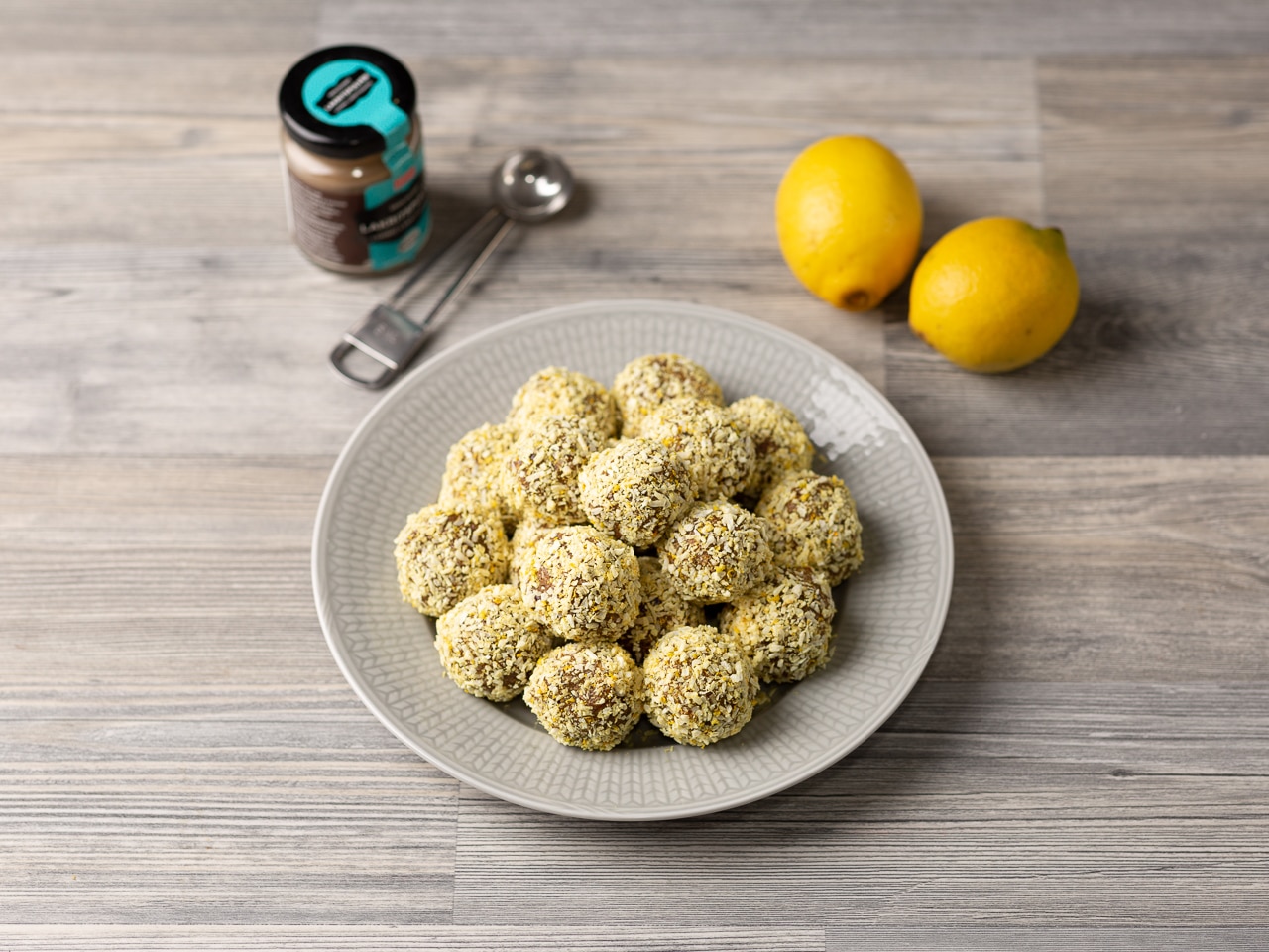 Citron- och lakritsbollar